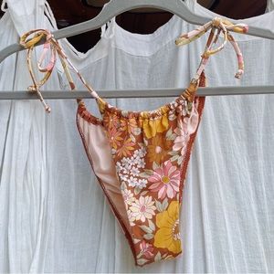 Billabong x Salty Blonde Hike Bikini Bottom 70s Floral RARE